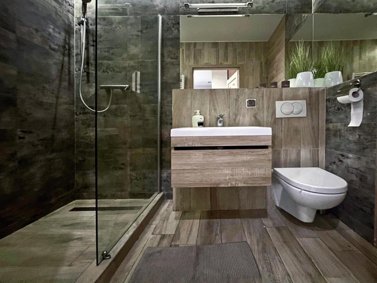 4Uapart-Apartment Suite Platan Grey Świnoujście Esterno foto